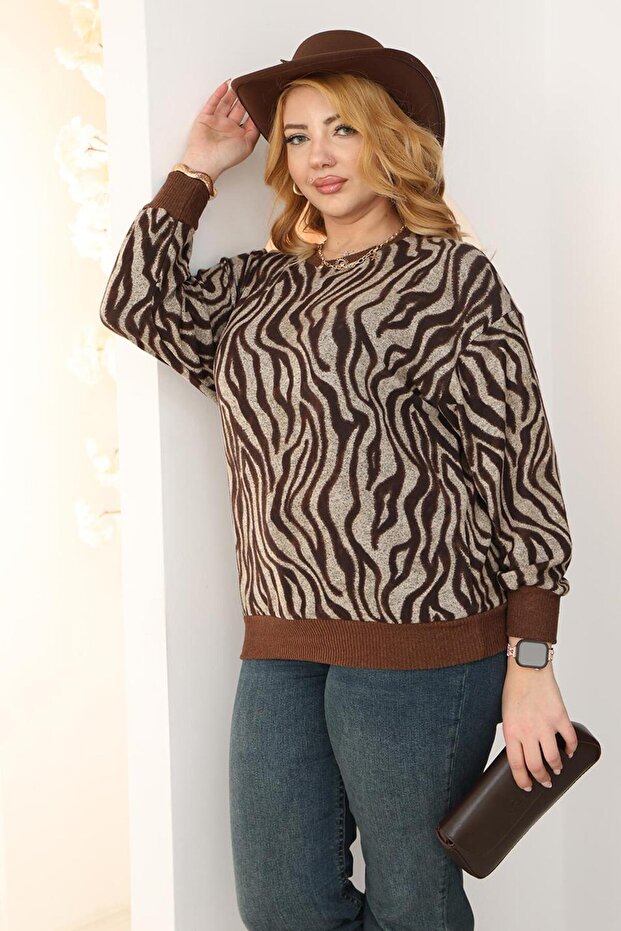 سترة ناعمة منقوشة بمقاس كبير - 5