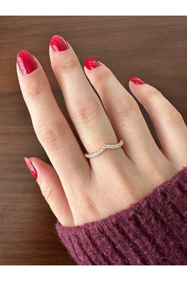 خاتم ذهبي مرصع بالأحجار الكريمة - 3