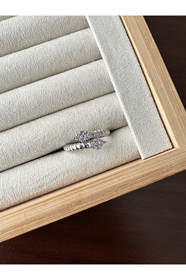 خاتم على شكل ثعبان موديل داملا باللون الفضي - 2