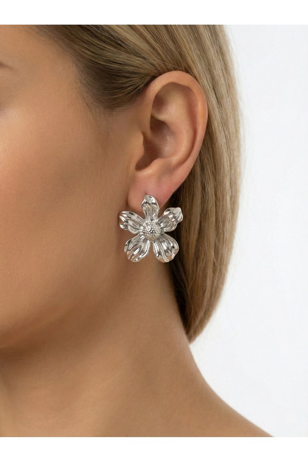 Flower Earrings Elegant Flower-Shaped Modern Women's Steel Earrings