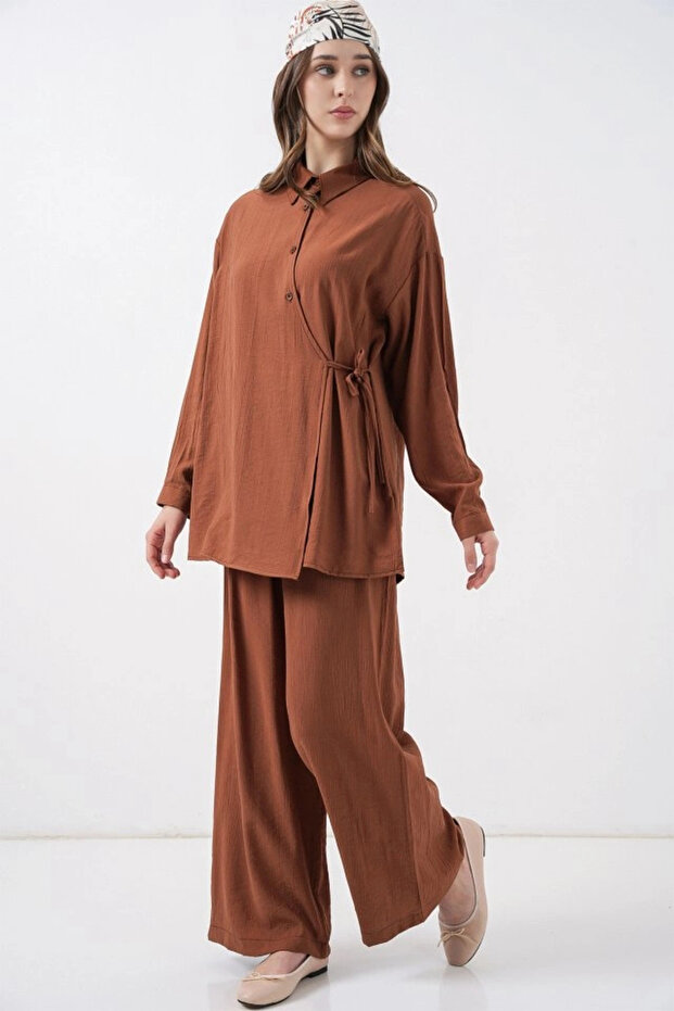 طقم بنطلون وسترة برباط 6752 - تان - 3