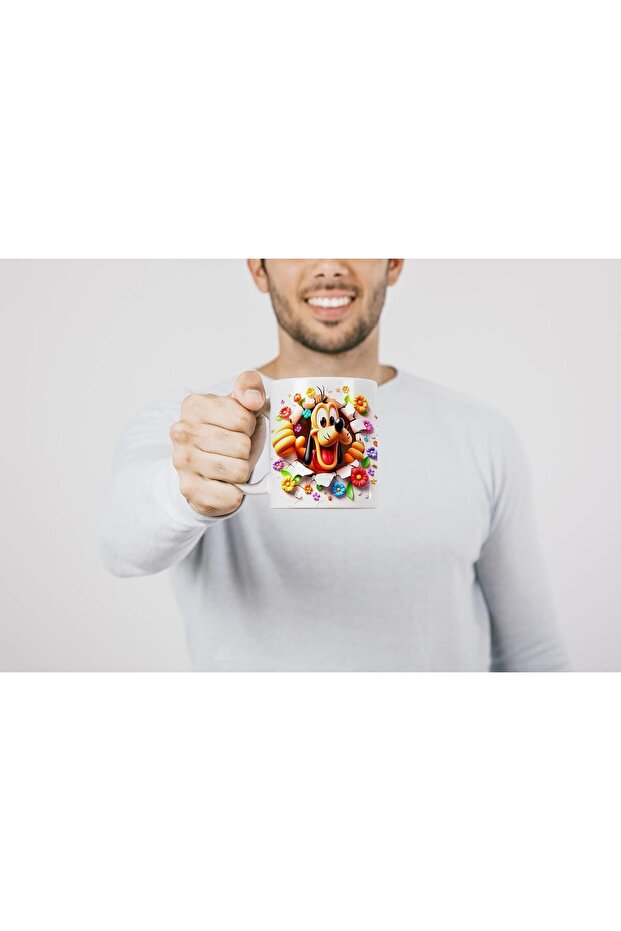 كوب بتصميم ثلاثي الأبعاد لشخصية بلوتو الكرتونية - 4