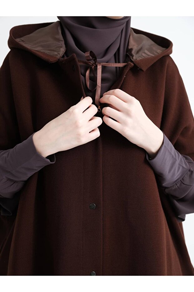 Kalın Çelik Örme Acı Kahve Kurdeleli Panço - 2