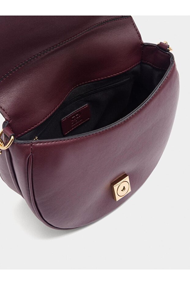 Kapaklı Oval Çapraz Çanta - 5