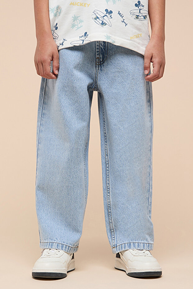 Washed Relaxed Fit Jeans with Button Closure
