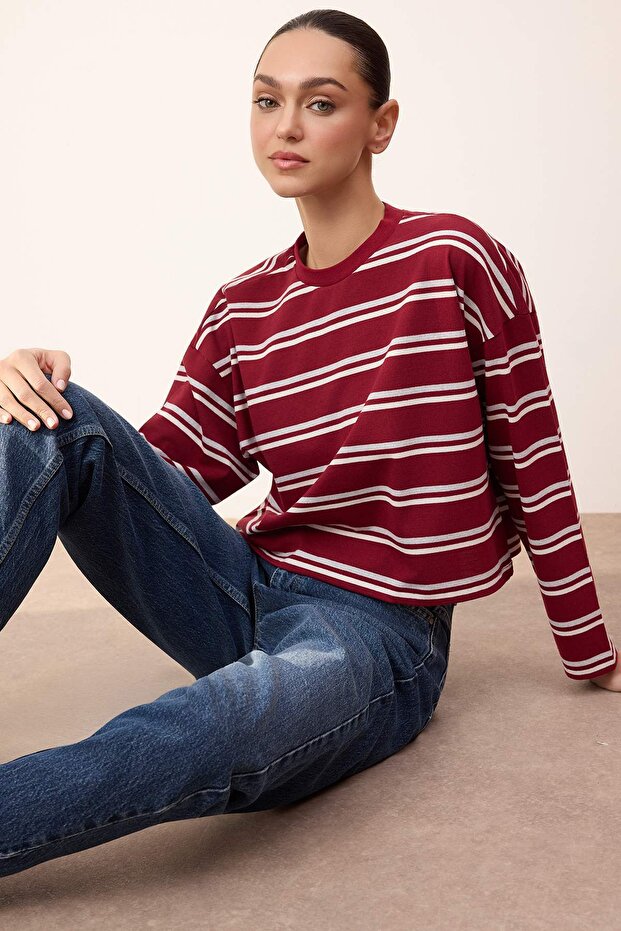 Wardrobe Essentials-Bordo Çizgili Relaxed/Rahat Kalıp Örme T-Shirt TWOSS26TS00019 - 2