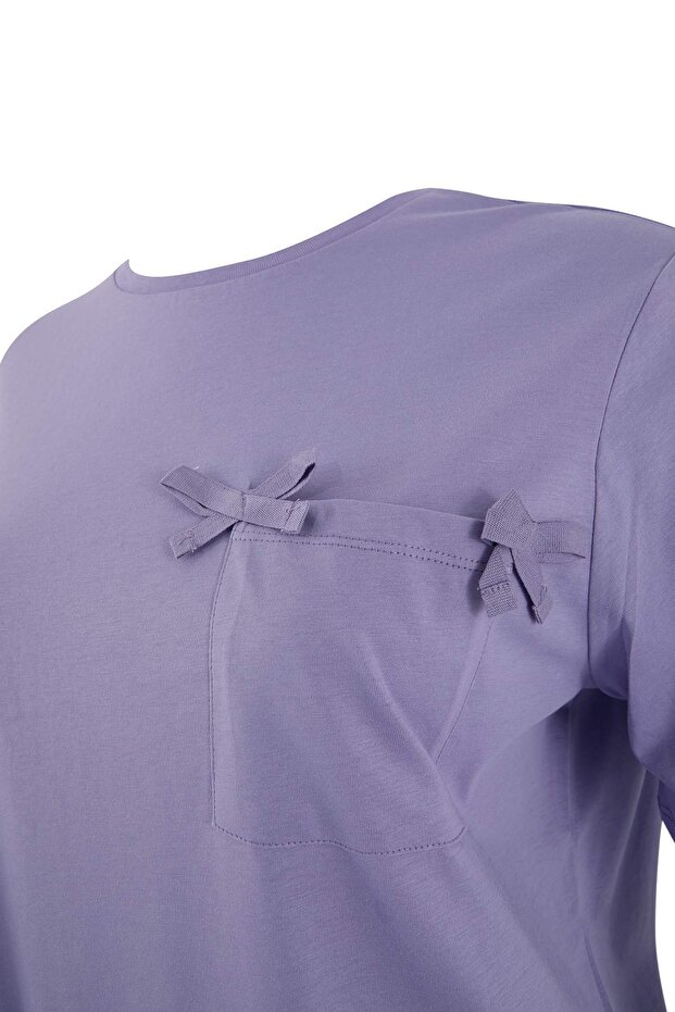 Lila Loose Fit Cepli Fiyonk Detaylı Büyük Beden T-shirt TBBSS25BF00030 - 5