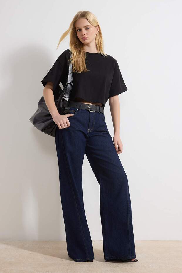 Koyu Mavi DÖKÜMLÜ Kemerli %100 Pamuk Normal Bel Wide Leg Jeans TWOSS26JE00076 - 1