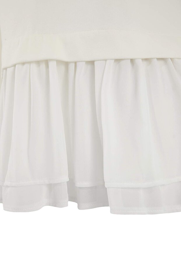 Ekru Oversize İnterlok Düz Örme Etek Ucu Fırfırlı TCTSS26UK00002 - 5