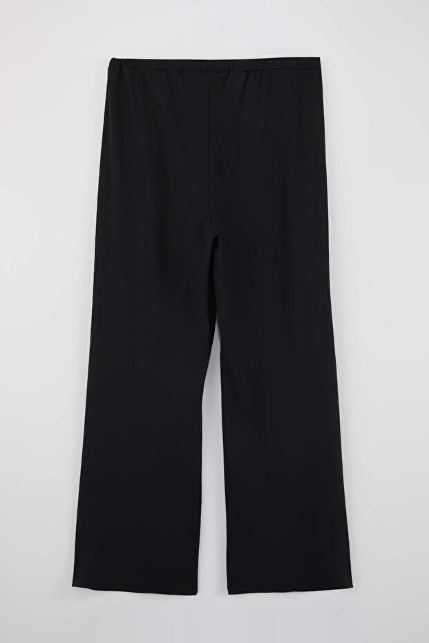 Siyah Pile Detaylı Soft Fırçalı Kumaş Büyük Beden Örme Pantolon TBBSS26AR00019 - 5