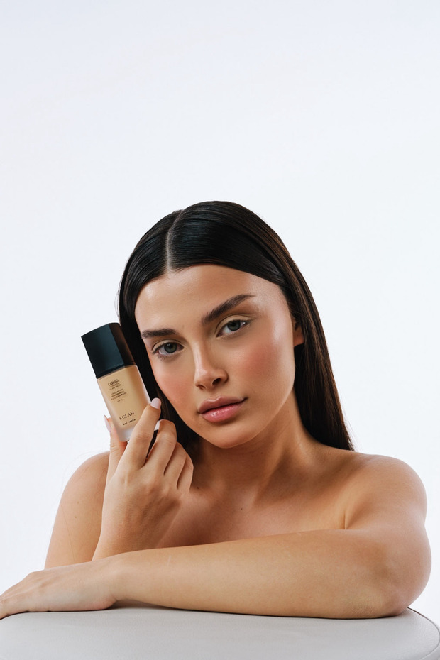 SGLAM Liquid Foundation – MEDIUM - 4