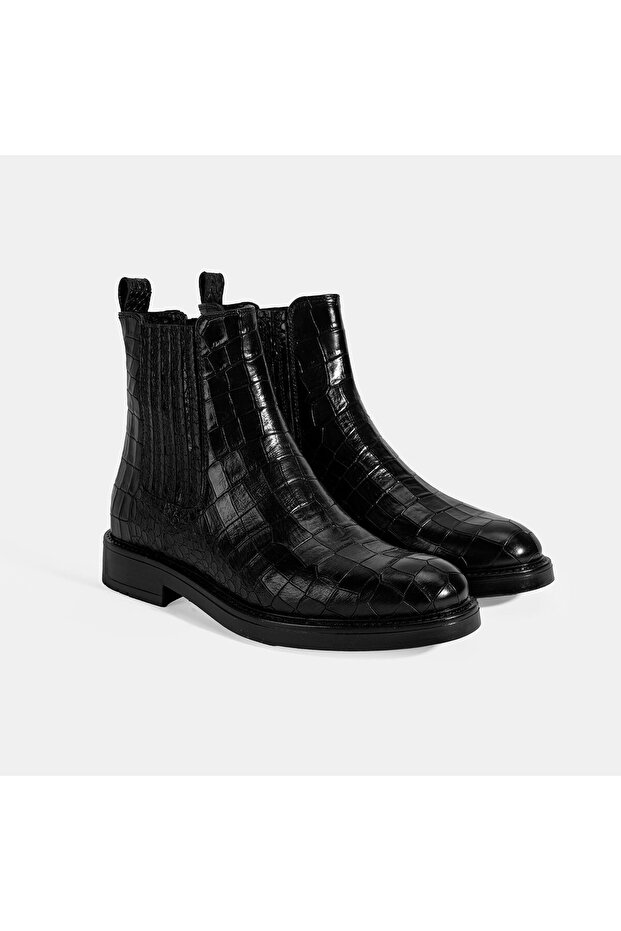 Women's Black Crocodile Printed Elastic Leather Boots