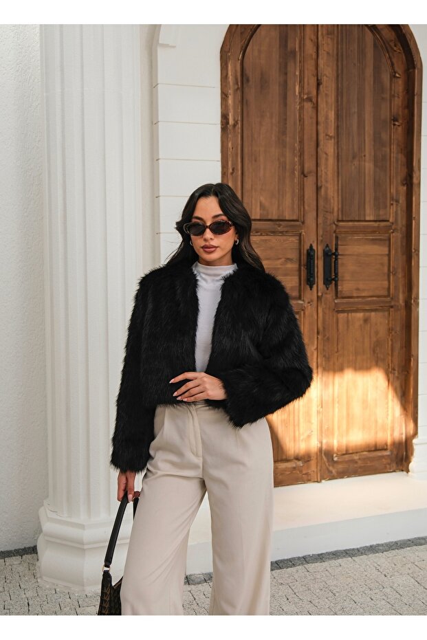 Collarless Imported High-Quality Fur