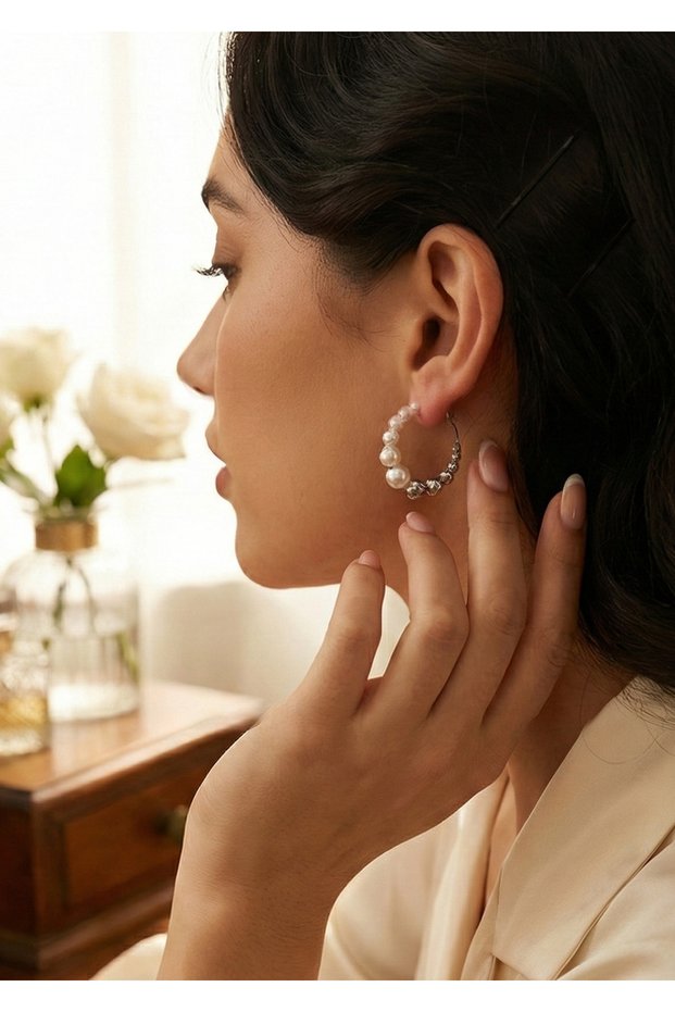 Women's Silver Pearl Detailed Steel Hoop Earrings - Minimalist Design, Ideal for Everyday and Special Occasion Elegance