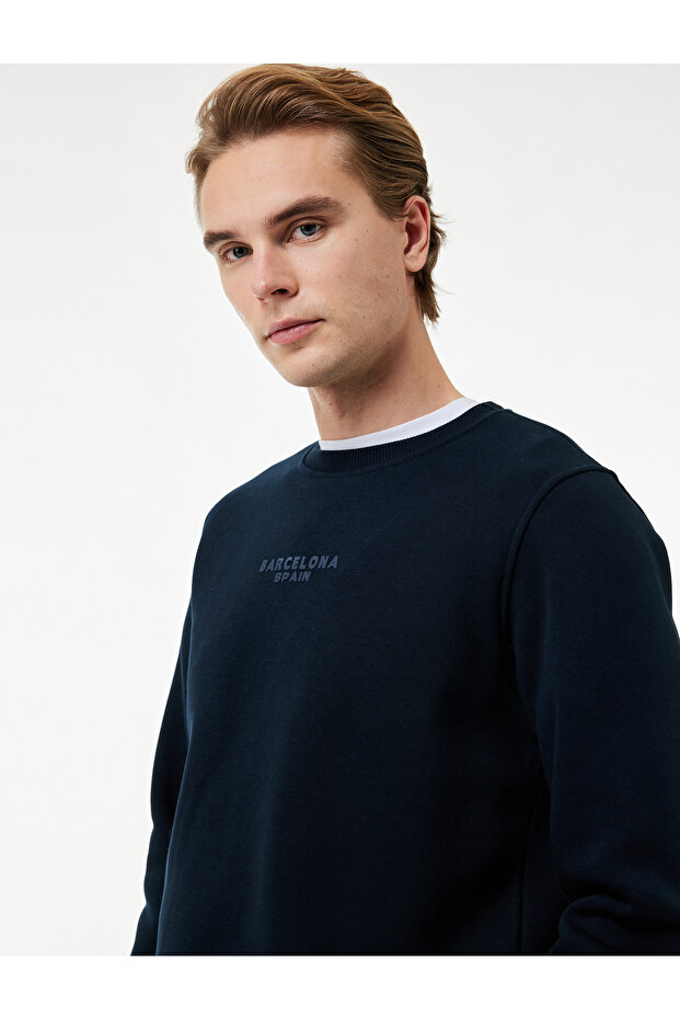 Regular Fit Basic Fleece-Lined Crew Neck Printed Sweatshirt - 2