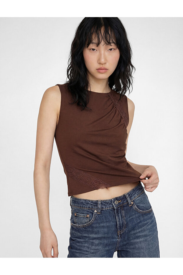 Slim Fit Boat Neck Lace Detail Sleeveless Blouse