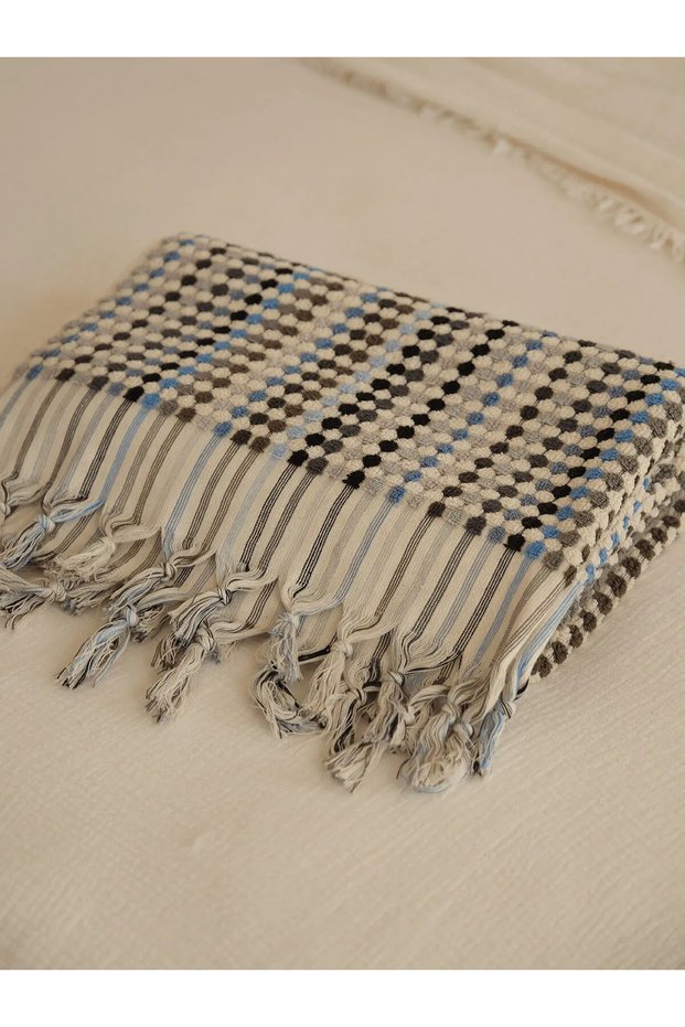 Polka Dot Blue Body Towel (90X180)