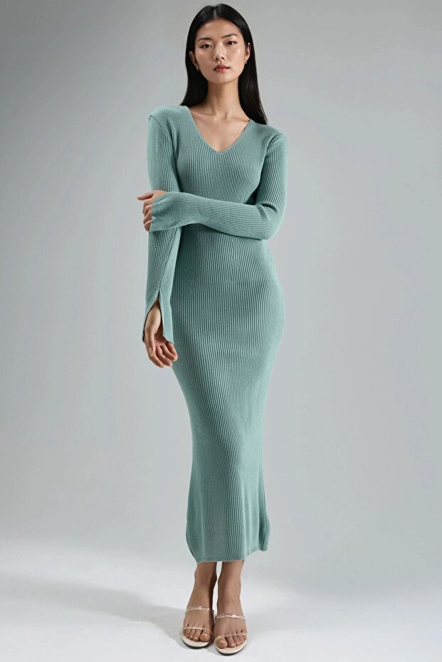My Fashion V-Neck Textured Long Knit Dress