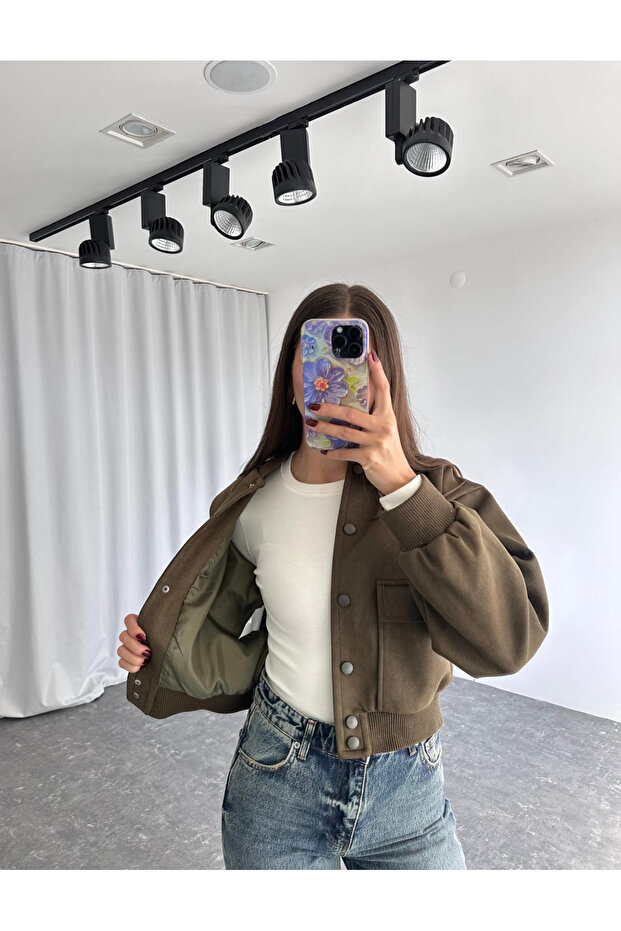 Wide Pocket Snap Button Bomber Jacket - 6