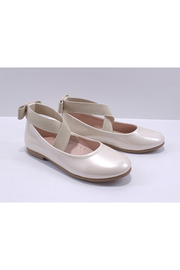 Cross-Elasticated Ballet Flats - 1