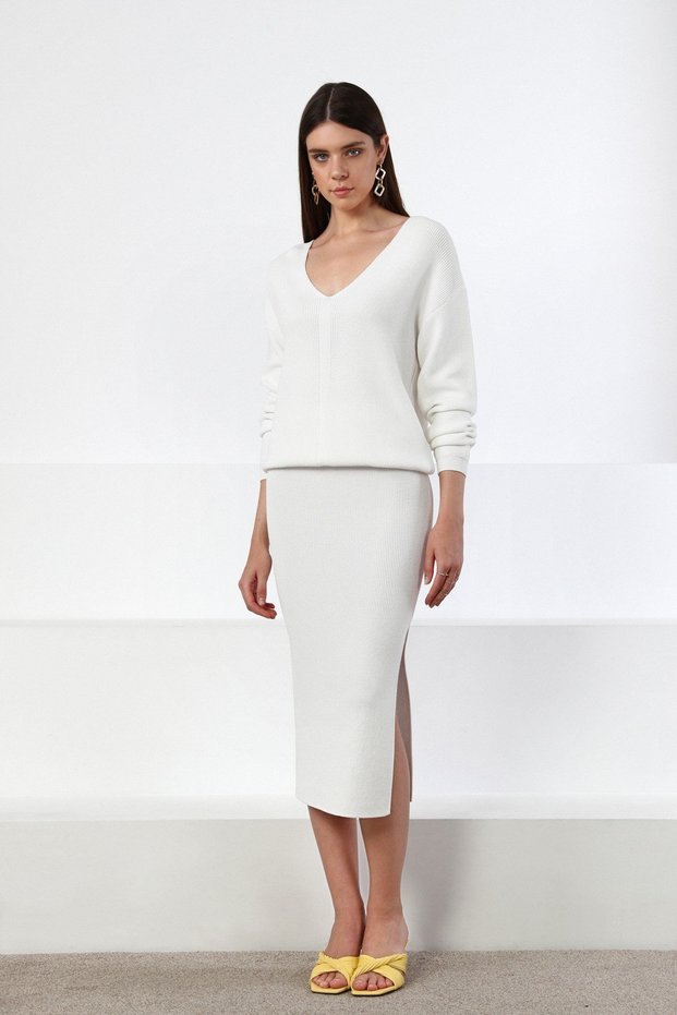 White Midi Length Viscose Women's Knitwear Skirt with Side Slits