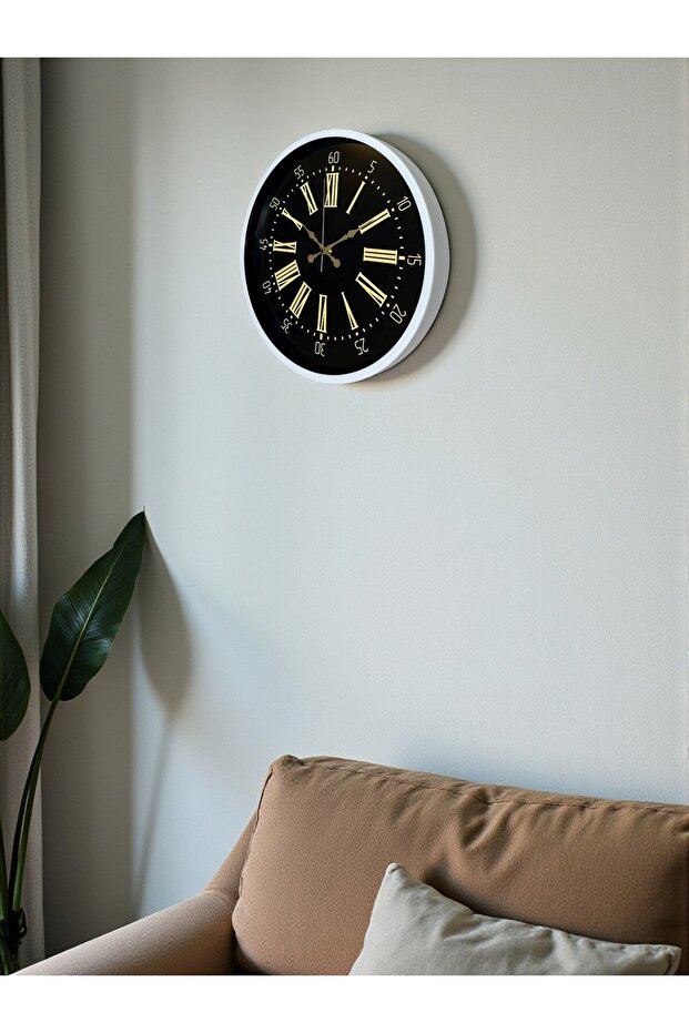 ساعة حائط مزخرفة باللون الأبيض مقاس 36 سم - 4