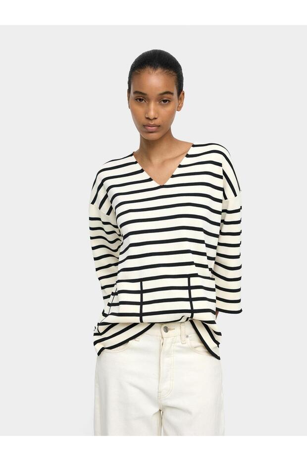 Çizgili Örme Kazak - 1