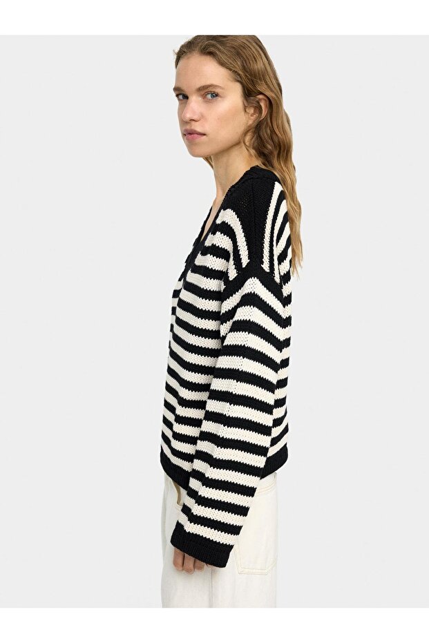Çizgili Örme Kazak - 3