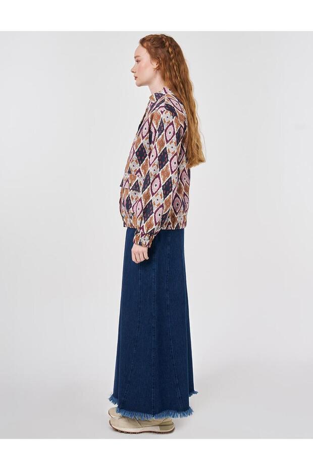 سترة بومبر منقوشة باللون الأزرق الداكن - 3