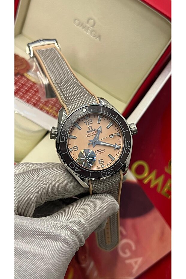 ساعة أوتوماتيكية عالية الجودة.. مقاومة للماء - 1