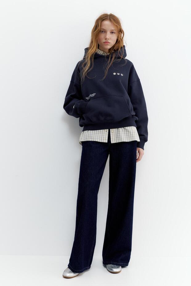 İşlemeli grafik kapüşonlu sweatshirt - 5