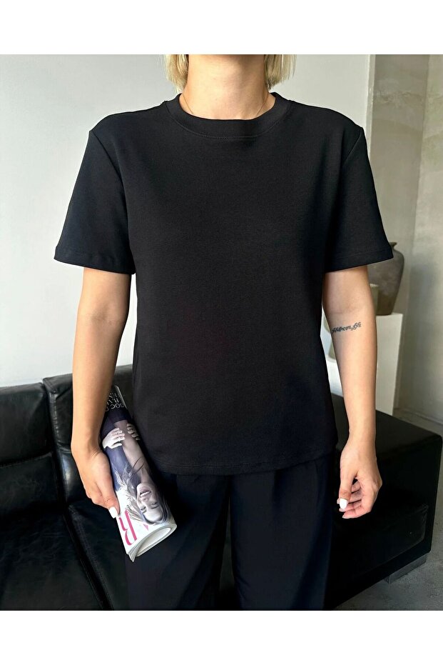 تي شيرت أساسي مصنوع من القطن بنسبة 100% - أسود - 3