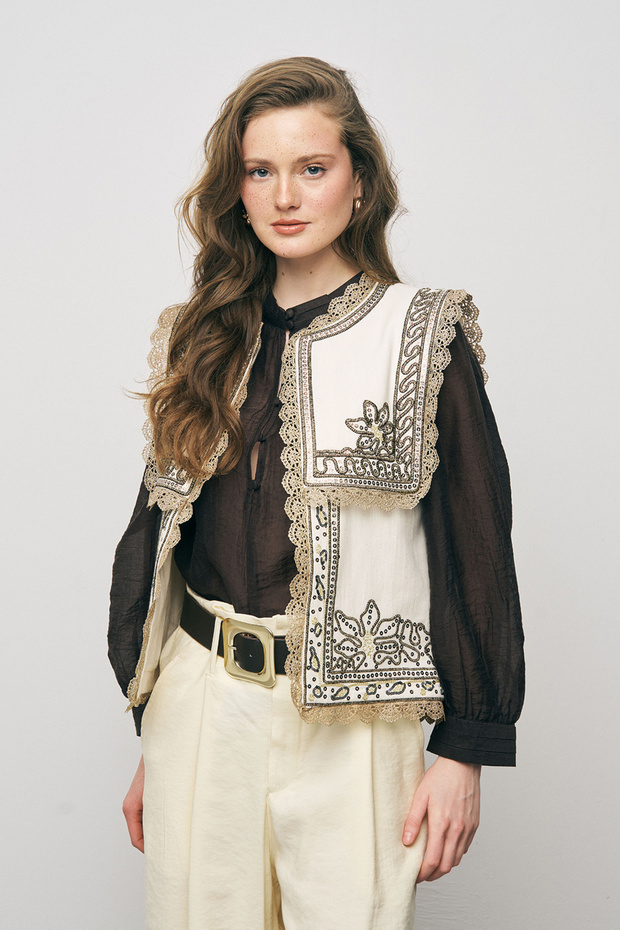 Women's Wide Collar Special Embroidered Natur Vest