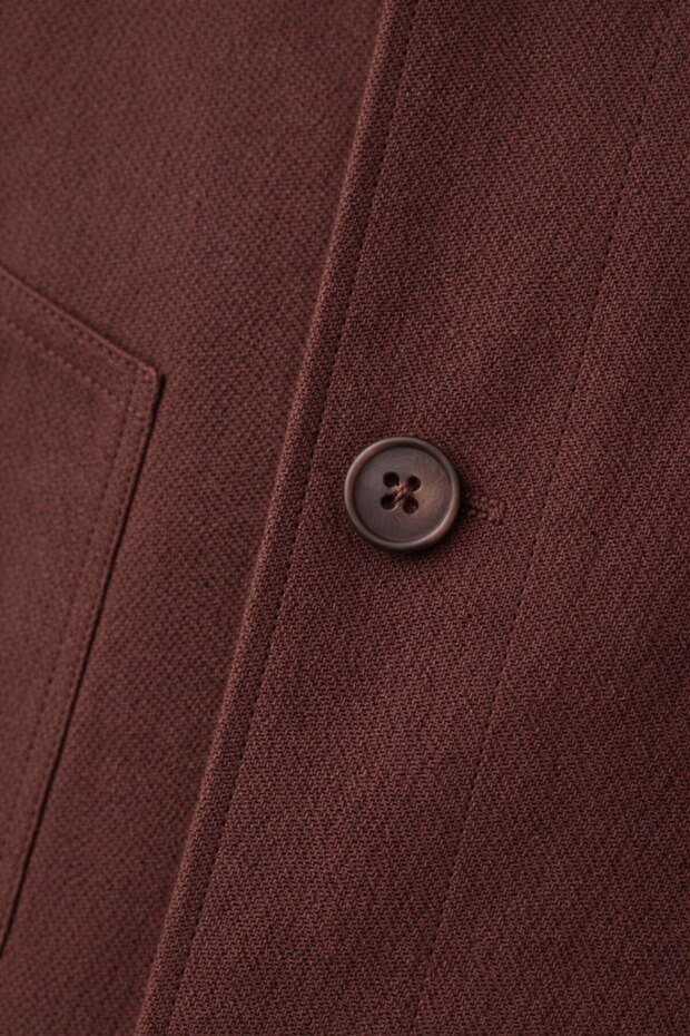 سترة موسمية مبطنة بتفاصيل أزرار أساسية - 3