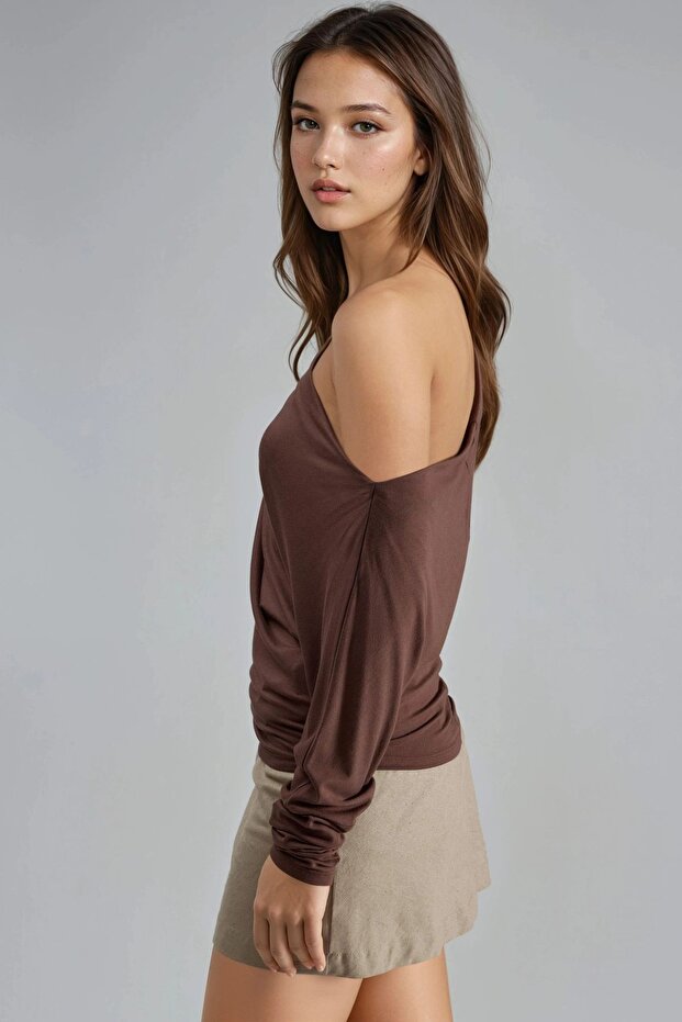 BUSEM Kayık Yaka Dökümlü Bluz - 2