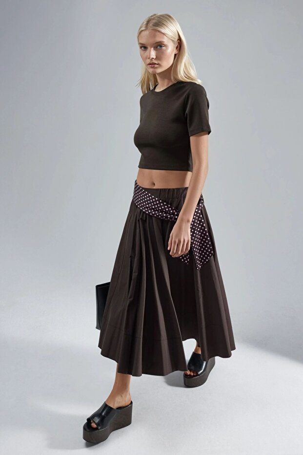 BUSEM Bisiklet Yaka Esnek Örme Crop Top - 5