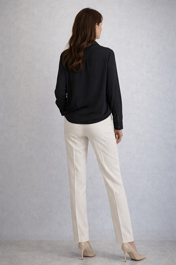 بلوزة مجمعة من الأمام برقبة على شكل حرف V - 5