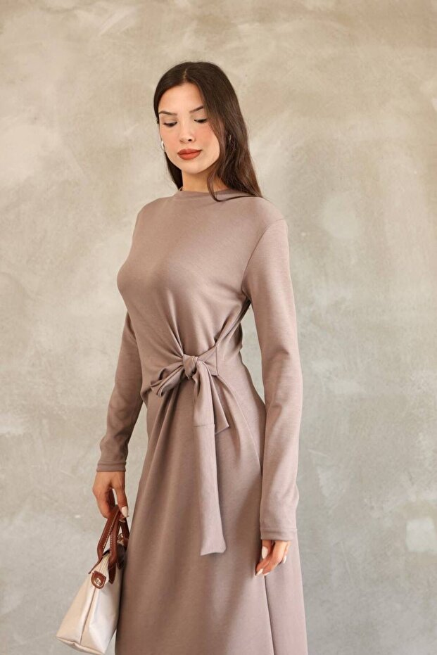 YANDAN BAĞLAMALI ELBİSE - 2