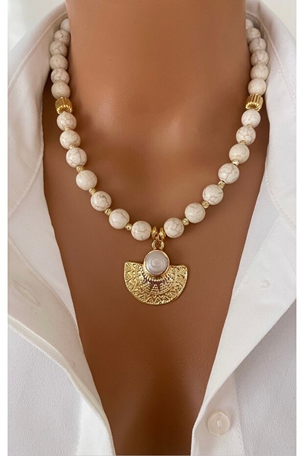Natural Stone White Turquoise Stone 10 mm Gold Plated Special End Design Women's Necklace in Gift Box