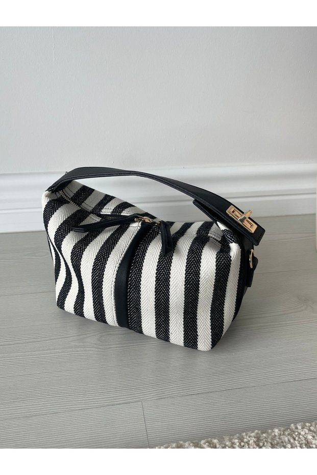 Black Women's Linen Locked Sandal Hand and Shoulder Bag