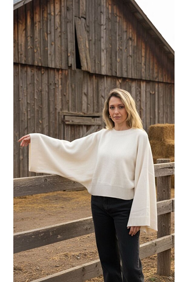 Women's Stone Color Bat Sleeve Sweater