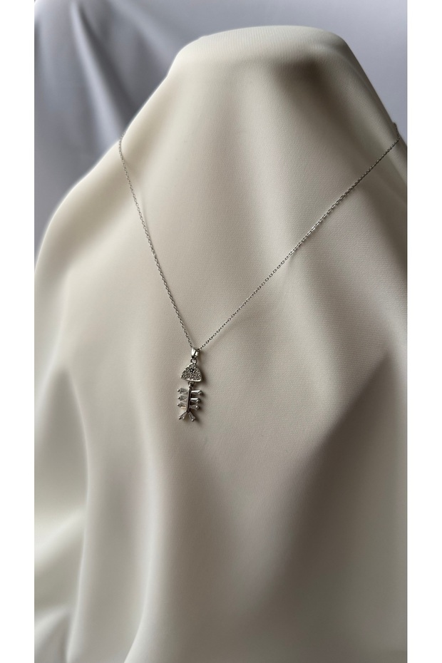 Taşlı Balık Kolye