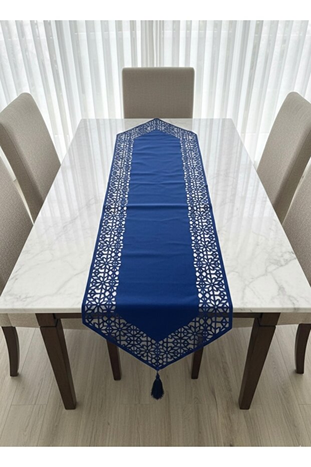 Sultan Model Velvet Fabric Tulle Detailed Tasseled Decorative Tablecloth Runner