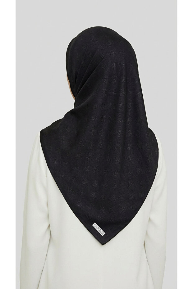 وشاح من الرايون بنقشة دقيقة - 2