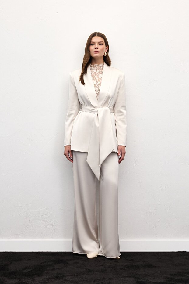 جاكيت ساتان بحزام - حجري - 3