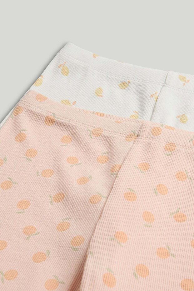 طقم بيجامات مضلعة مكون من قطعتين - 3