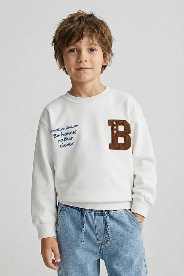 Boy's 4-9 Years Embroidered Seasonal Sweatshirt Ecru