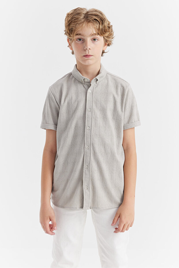 Boy's Collared Buttoned Textured Shirt - 1