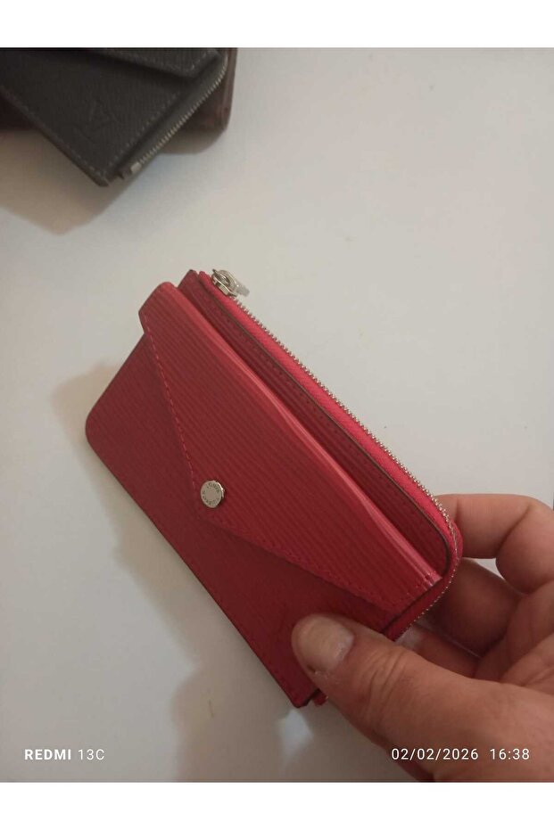 Kırmızı kartlık - 7