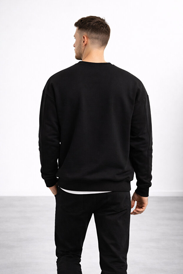 سويت شيرت رجالي أسود بثلاثة خيوط وياقة دائرية سميكة واسعة الحجم - 6